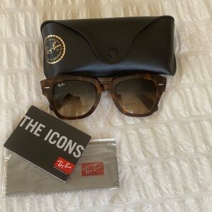 Ray-Ban State Street sunglasses